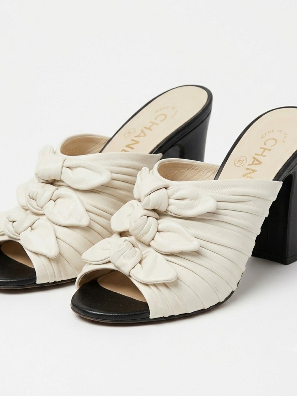 Chanel Cream Leather Knot Slide Sandals